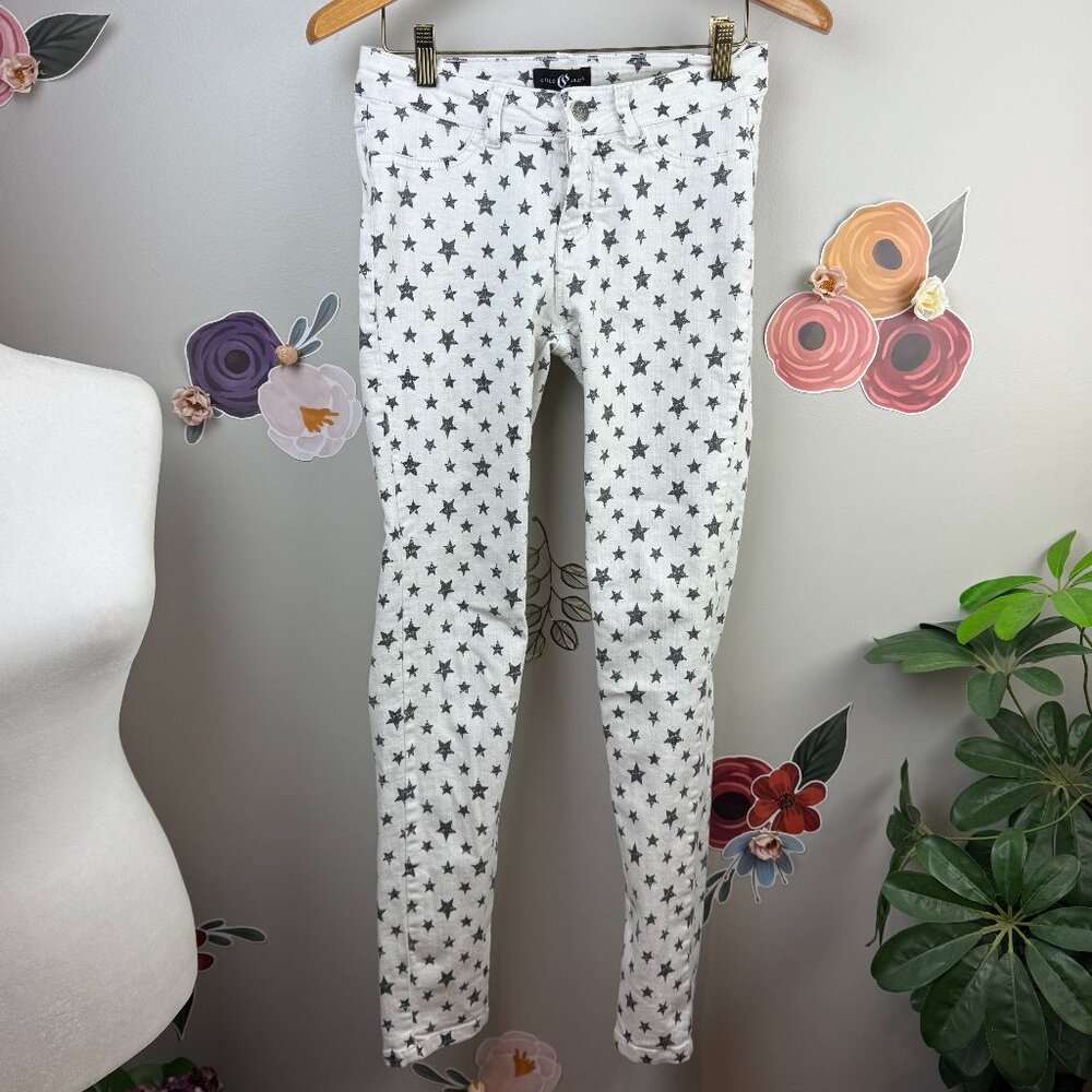 Cello White and Navy Star Printed Low-Rise Skinny Jean - Size - 7 (Juniors)